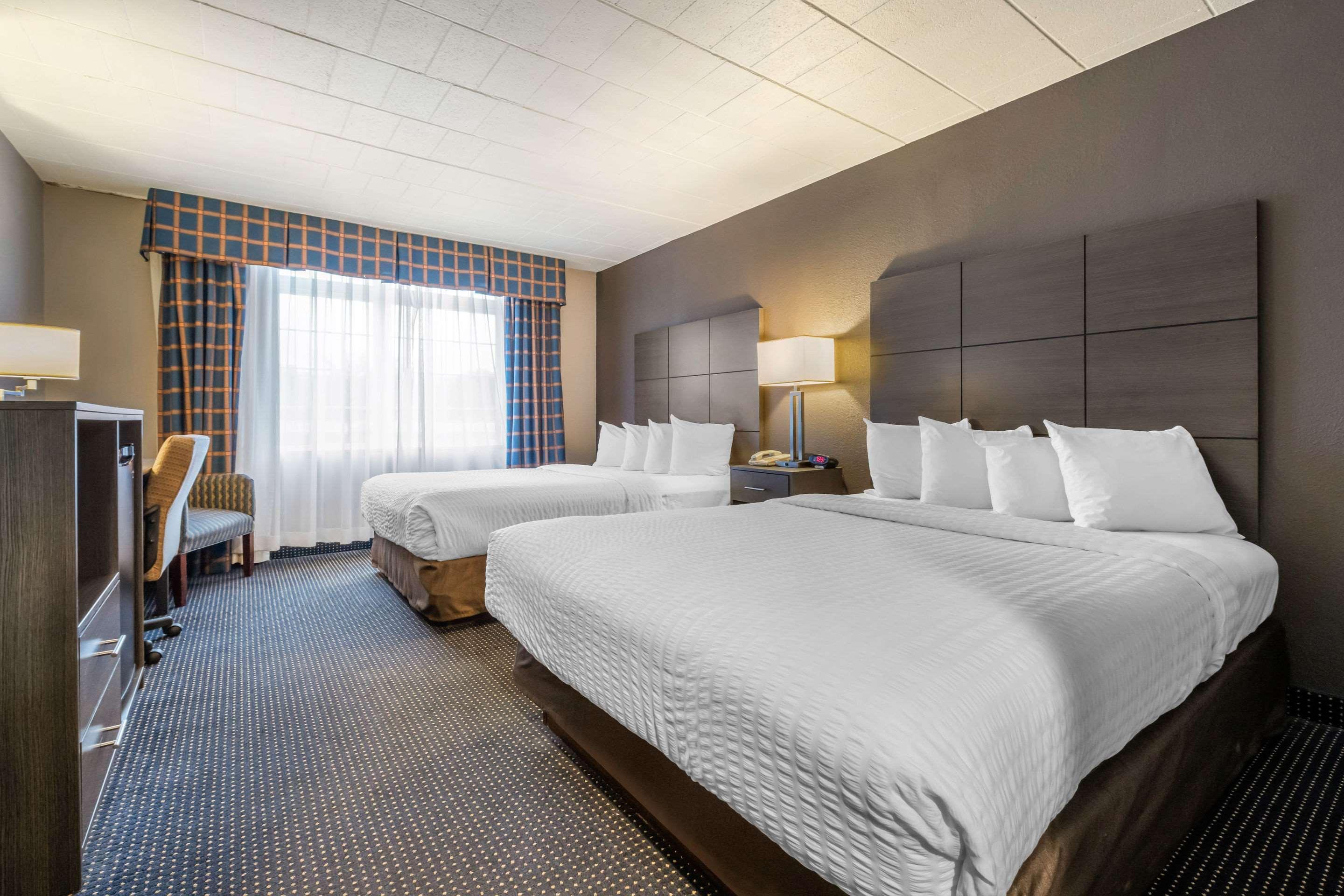 Hotel Clarion And Conference Center Harrisburg West