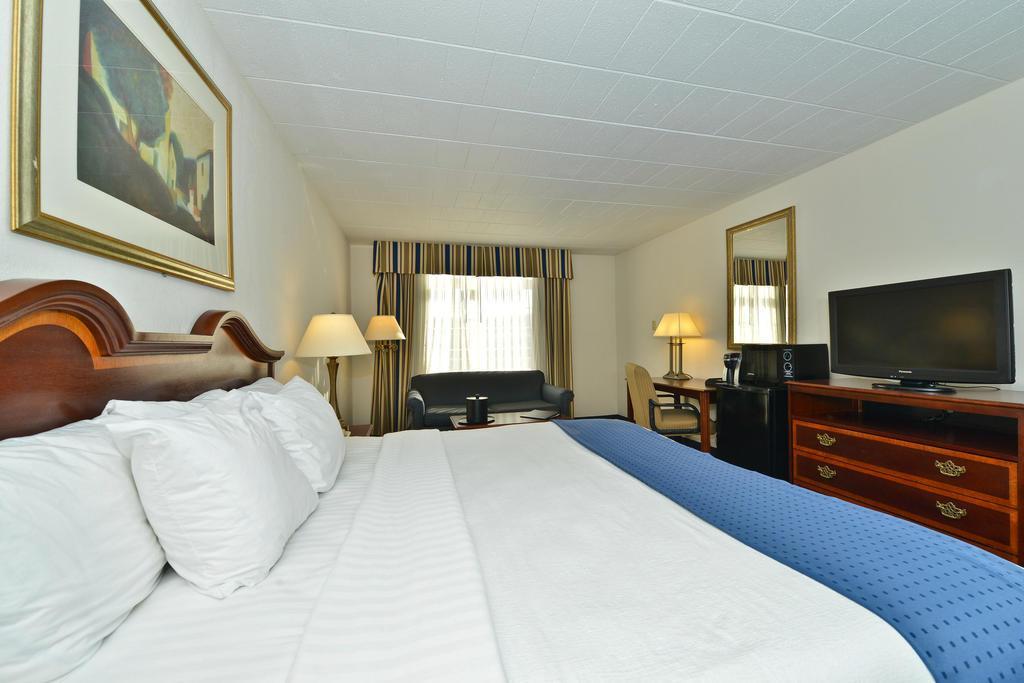 Hotel Clarion And Conference Center Harrisburg West