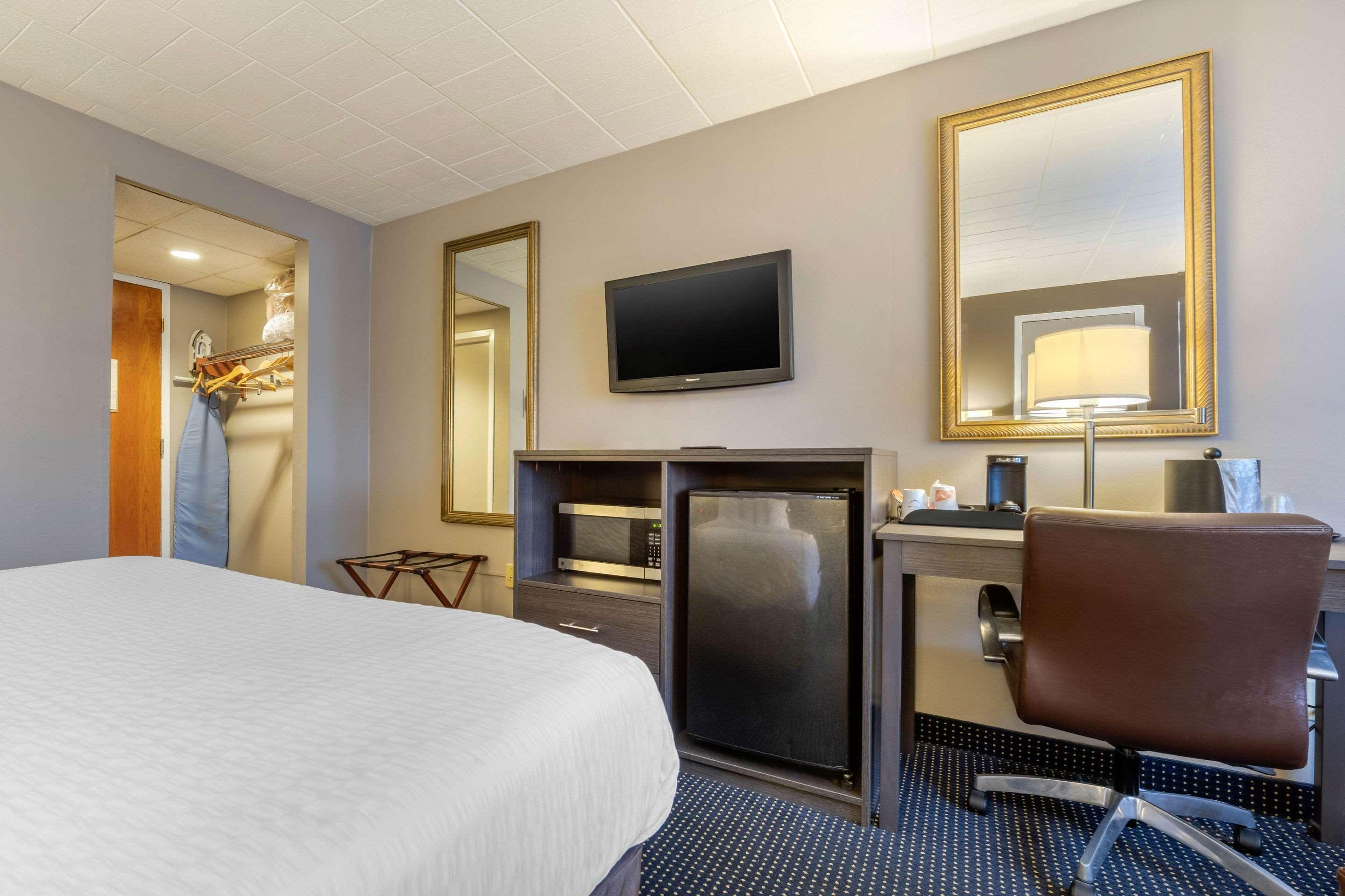 Hotel Clarion And Conference Center Harrisburg West New Cumberland