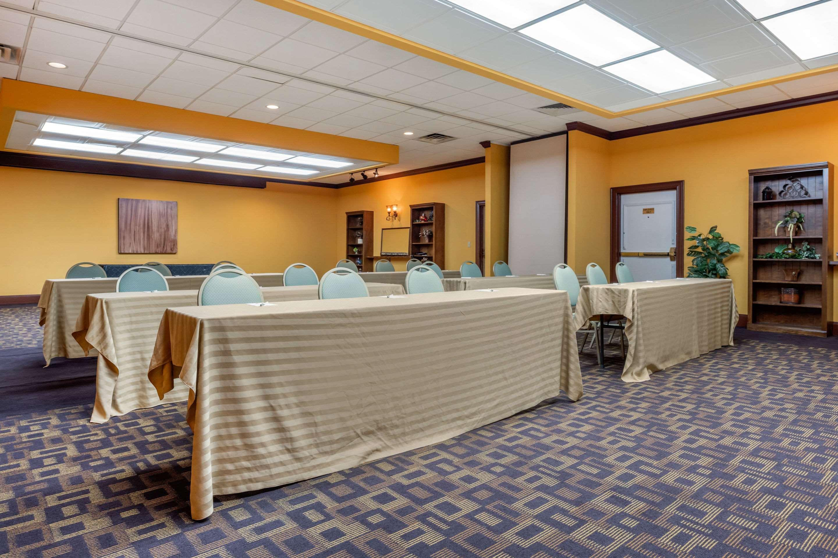 Clarion And Conference Center Harrisburg West Hotel New Cumberland