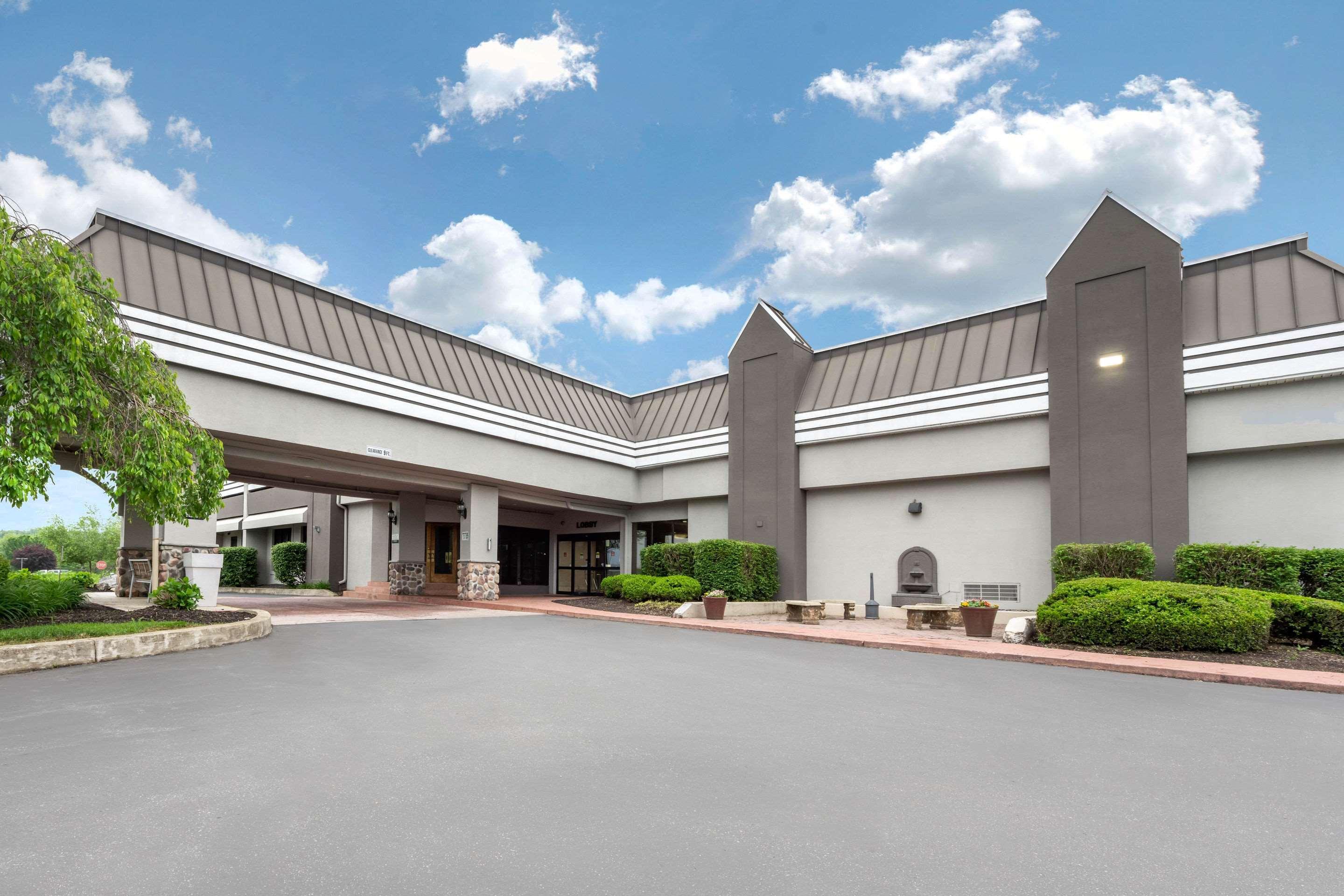 Hotel Clarion And Conference Center Harrisburg West